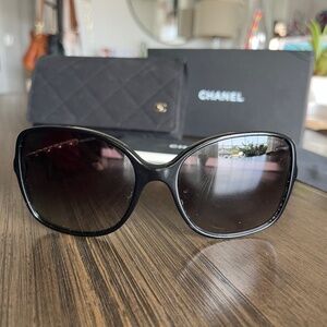 Square Chanel Black Sunglasses